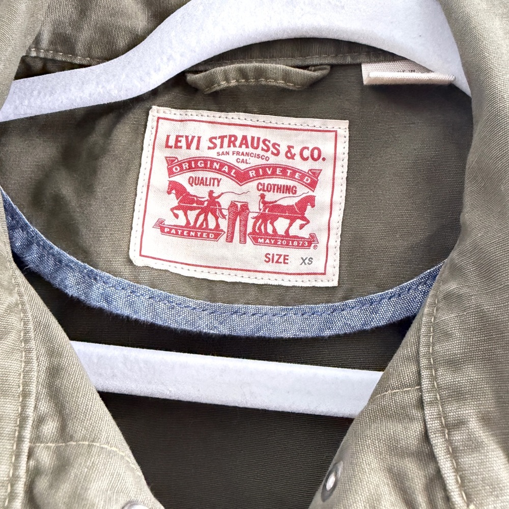 Levi's XS Button-Up Jacket - Picture 2 of 4